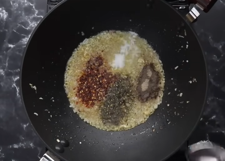 Restaurant style Red Sauce Pasta